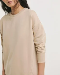 Crew Neck Curved Hem Sweatshirt