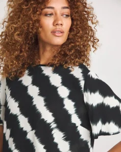 Crinkle Boxy Fluted Sleeve Top