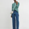 Green Animal 3/4 Sleeve Curved Hem Longline Top