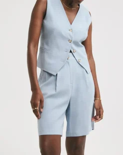 Pleat Front Buttoned Shorts