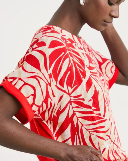 Red Print Woven Front Longline Curved Hem Top