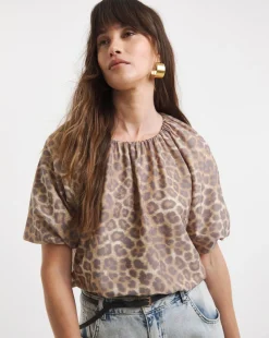 Short Bubble Sleeve Top
