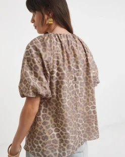 Short Bubble Sleeve Top