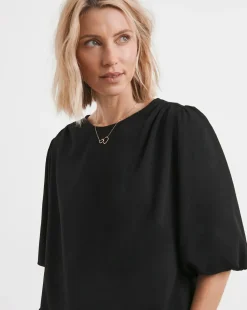 Short Bubble Sleeve Top